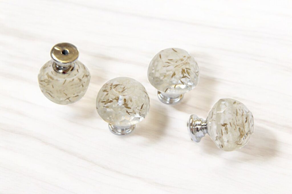 gałka meblowa żywica