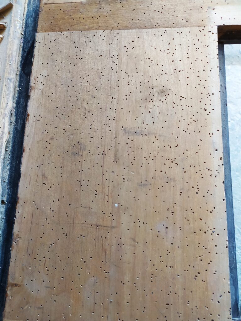 renowacja starej szafy